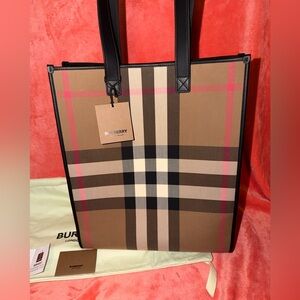 Burberry Medium Taupe Brown Tote Bag 80845511 NWT
